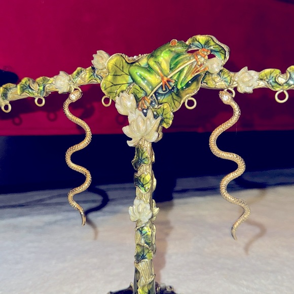 Jewelry - Vintage Snake Earrings
